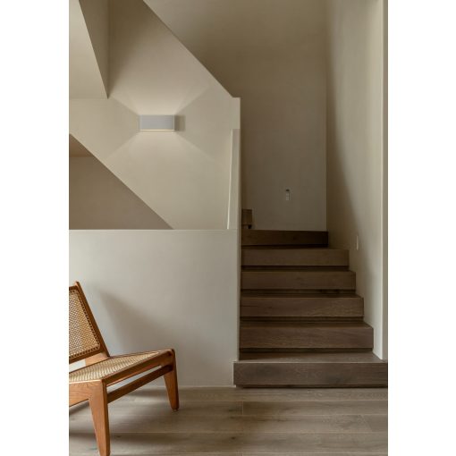 Icon Wall Lamp 16/3089-36 Textured white, LED 21W 2200lm, CRI90 CL.II, Integrated LED, Kelvin 2700K-3000K Slide Switch